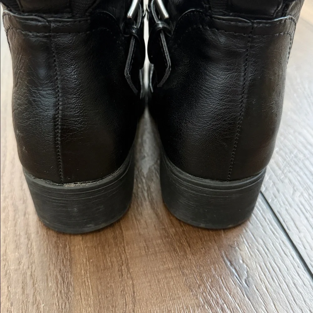 Croft and Barrow Ortholite Black Heeled Boots